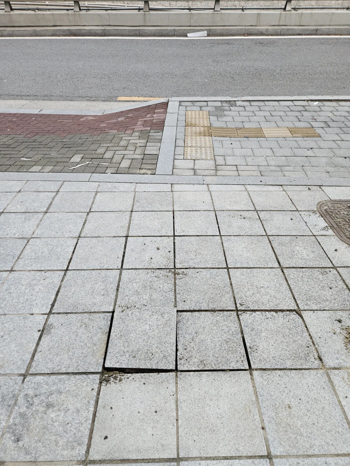 서울 대리석파손보수 시공 전 현장